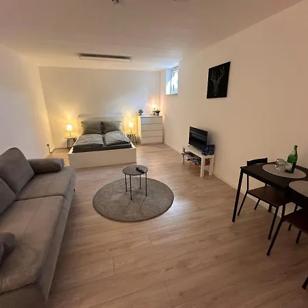 Apartament Naehe Centro, Rudolf Weber Arena *